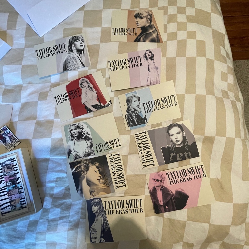 Taylor Swift Eras Tour VIP Box - Picture 10 of 10